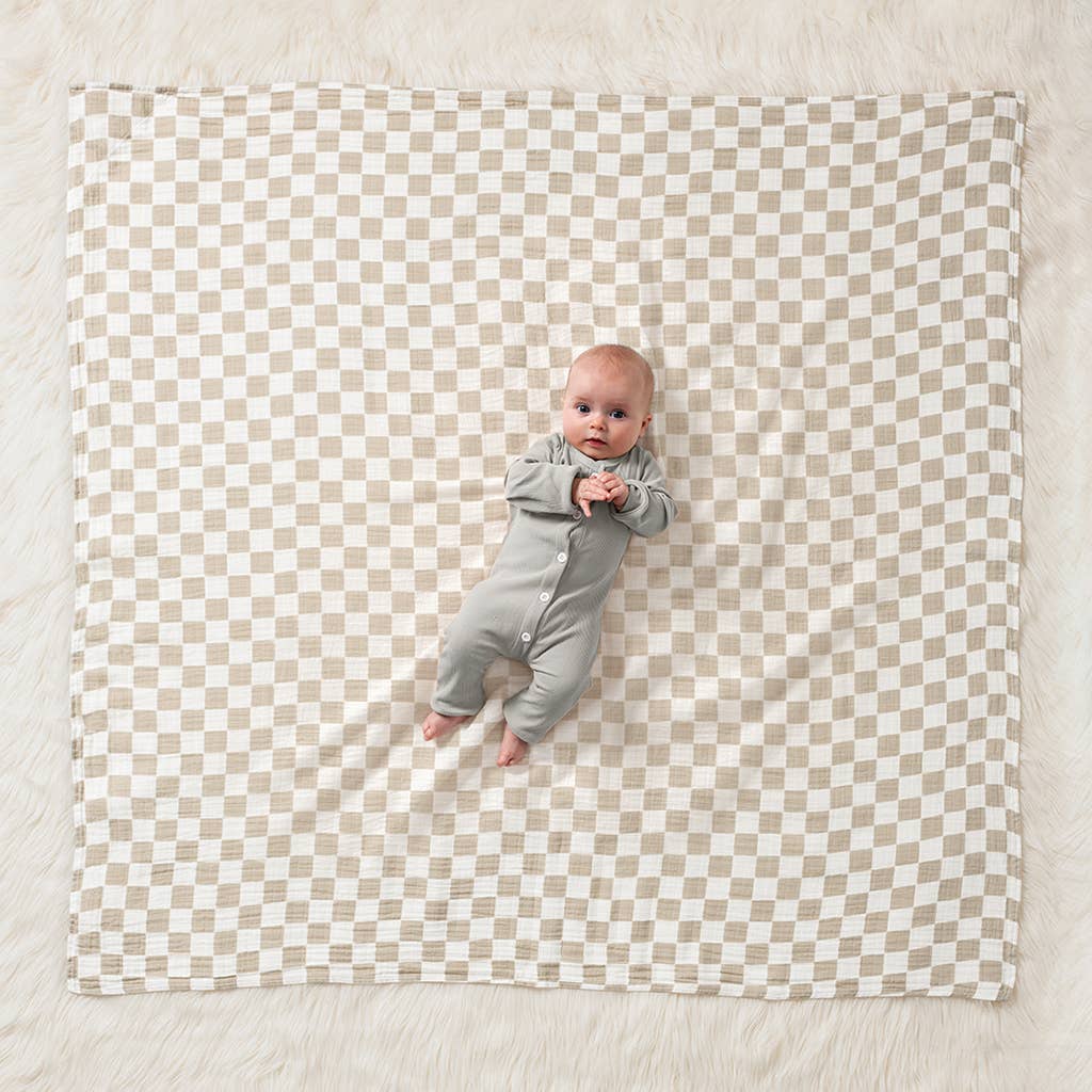 Checkered Breastfeeding Cloth